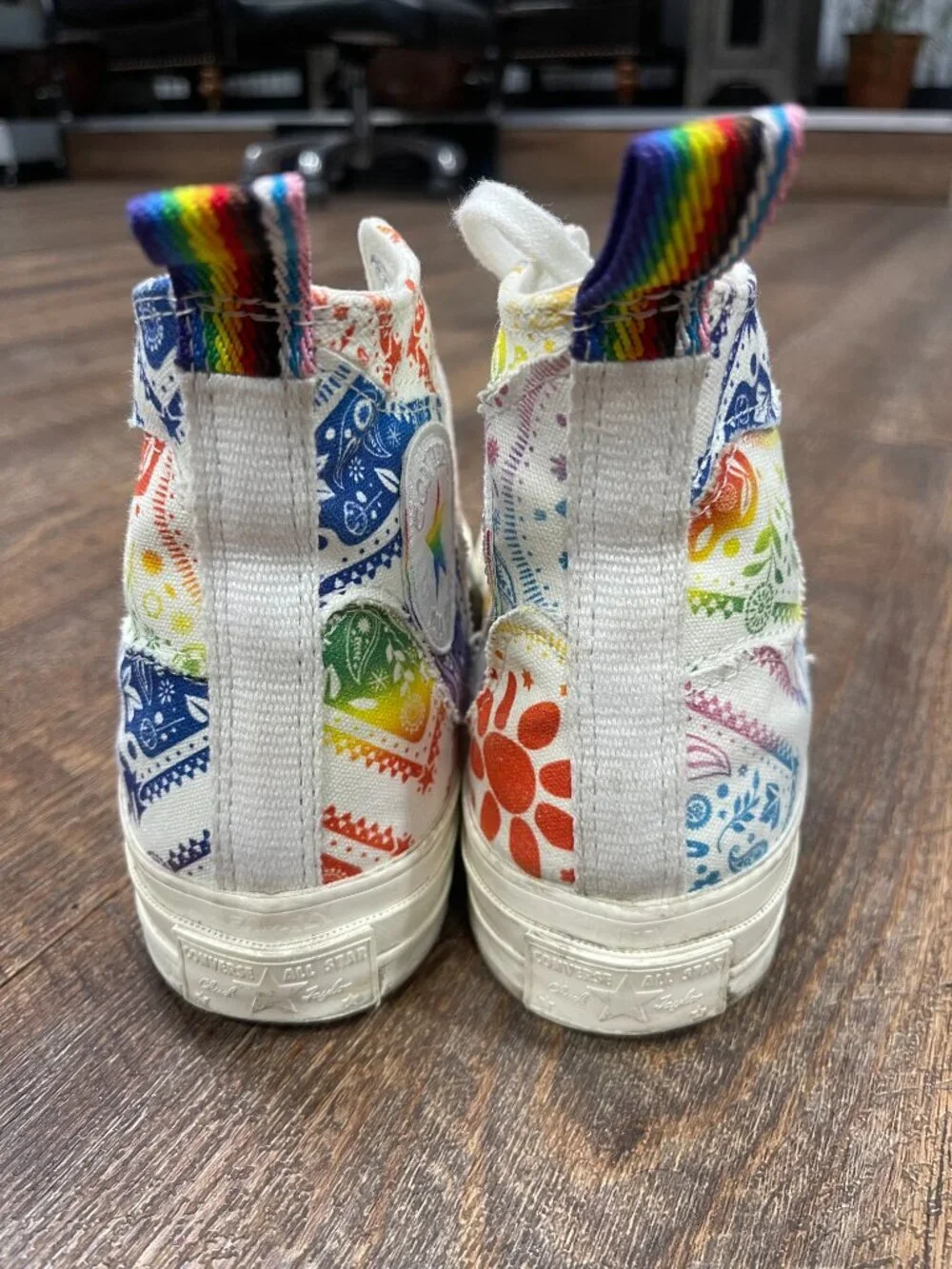 Converse Chuck Taylor Pride Family Unity Rainbow Paisley High Tops Size 8